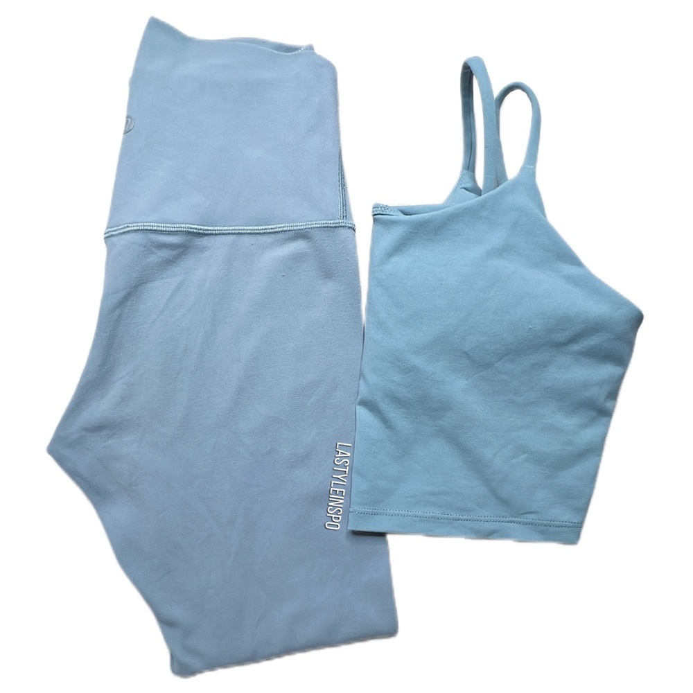 Lululemon Set Leggings and crop top in Blue Sky Size 4